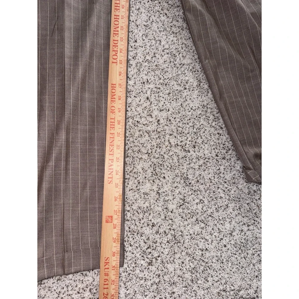 STEVE HARVEY CELEBRITY EDITION TAN/BROWN PINSTRIPE 2PC SUIT SIZE 44L/38L